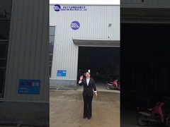 Die Perspektive aus der ersten Person führt Sie auf eine Tour durch die Fabrik der Verteidigungsbarrieren.