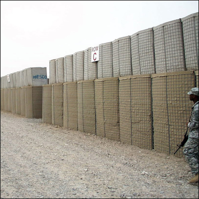 Schwere galvanisierte Schweißung Korrosionsschutz HESCO Verteidigung Militärische Sand gefüllte Barriere Mauer In Kanada