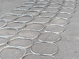 Geheimverteidigung Zaun Panzerspuren Wunde Sicherheitsnetz Grenznetz Putanka Russland