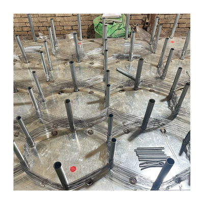 Verzinkte Stahl-Tankbarriere Netz Wund-Tank-Spuren Plain Weave Wire Mesh Custom Carbon Steel Russland