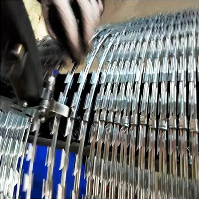 Verzinkte Blade Wire Razor Barbed Wire Mesh Hardware Lieferungen