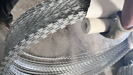 BTO-22 Heißgetränkte galvanisierte Rasierschnur für Sicherheitszäune