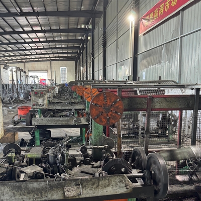 1.6 mm 500 m 25 kg/Rolle Galvanisiertes Stacheldraht Heiß getaucht