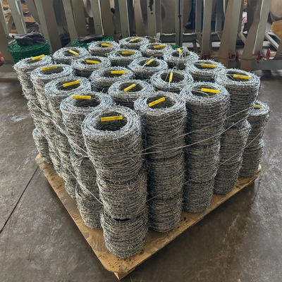 Fabrik Großhandel Stacheldraht zum Grenzschutz, PVC oder galvanisiert gegen Rost und Korrosion