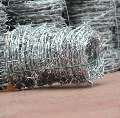 Stacheldraht zum Zaun zwei Stränge Stacheldraht Stacheldraht Stacheldraht Stacheldraht Zubehör