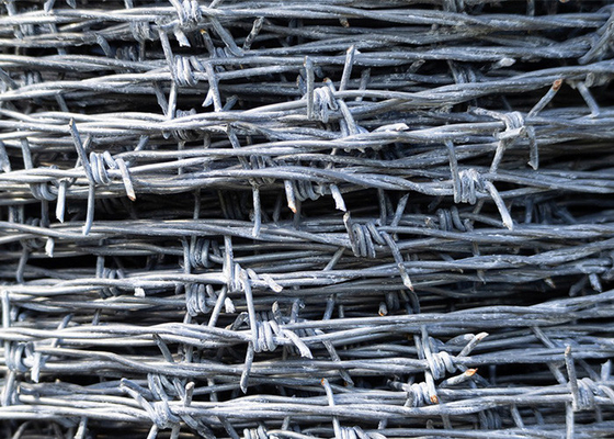 Bauschutz 3 oder 4 Zoll Barbe Abstand Galvanisierter Stacheldraht