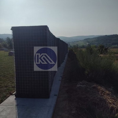 Ballistische Verteidigungsbastion Barriere integriertes kugelsicheres Verteidigungssystem Erstellen von Hochwassermauern oder Wildfeuer Eindämmungsleitungen