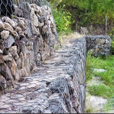 100mmx120mm Mesh Galvanized Hexagonal Gabion Basket Wetterbeständigkeit