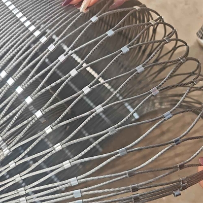 Verteidigungsnetz aus Edelstahl