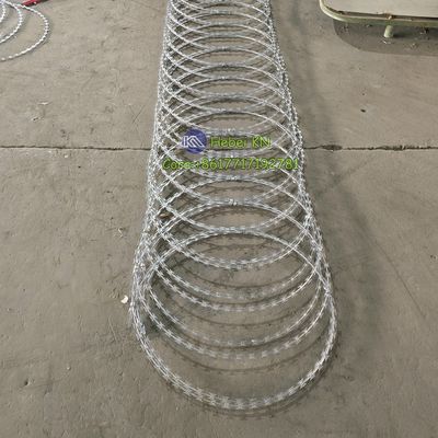 Fabrik Großhandel Bto-22 Heißgetränkt Galvanisiertes Concertina 0,5 mm Stacheldraht für Straßensicherheitsschranken