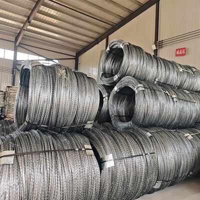 Feuerverzinkter Klingen-Stacheldraht, Rasiermesser-Stacheldraht, Bauernhof-Sicherheit, Anti-Klettern