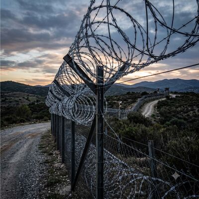 Hochsicherheit Razor Ribbon Stacheldraht Spulen für Grenzmauer und Flughafenzaun Schutz