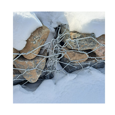 Gute Qualität Gewebter Eisendraht 2*1*1 Gabion Mesh Korb Halterwand mit Stein gefüllt