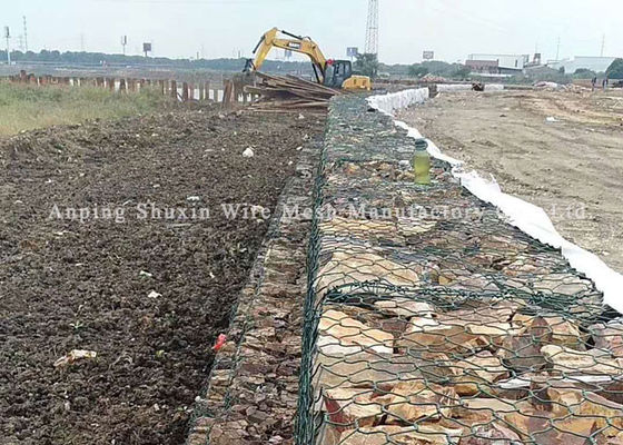 Kostenlose Probe Senden Sie Gabion Basket Gewebter Sechseckengitterdraht mit Holzpalettenpaket