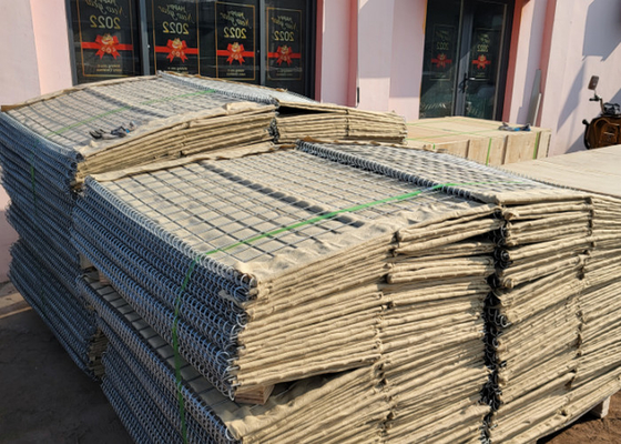 Sperren-nicht gesponnene Polypropylen-Geotextilien der harten Beanspruchung 4mm zeichneten defensive