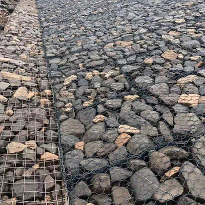 Kohlenstoffarme Torsions-Webart des Stahldraht-1x1x2 M Gabion Fence Baskets Stein gefüllte des Kasten-drei